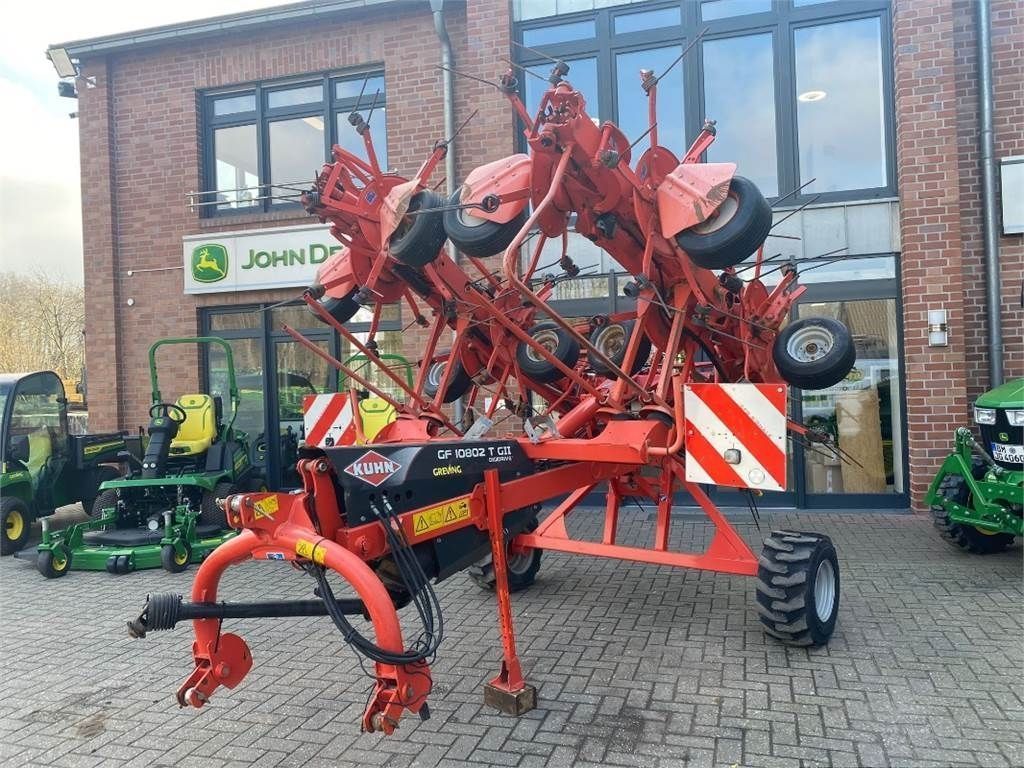 E-FARM: Kuhn GF 10802 T - Tedder - id J3UQTJJ - €8,950 - Year of construction: 2013 - Germany