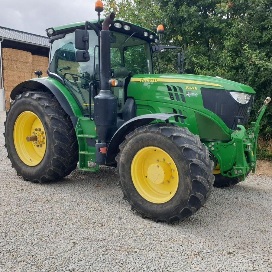 E-FARM: John Deere 6145 R - Tractor - id VVQDMWR - €77,500 - Year of construction: 2019 - Engine hours: 4,250,Engine power (HP): 145,France