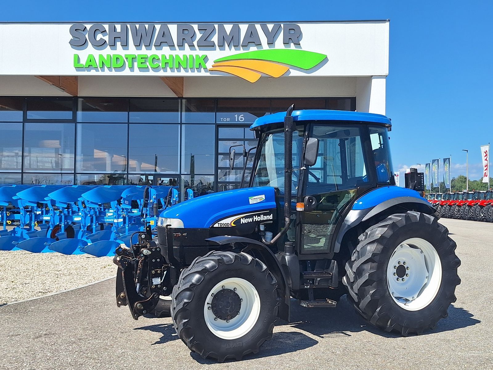 E-FARM: New Holland TD90 D - Tractor - id E7ZFWBB - 23.846 € - Año: 2004 - Horas: 3513,Potencia del motor: 90,Austria
