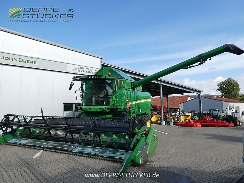 E-FARM: John Deere T 660 LL - Combine harvester - id 2GDUVKP - €186,000 - Year of construction: 2016 - Engine hours: 1,300,Engine power (HP): 335,Germany