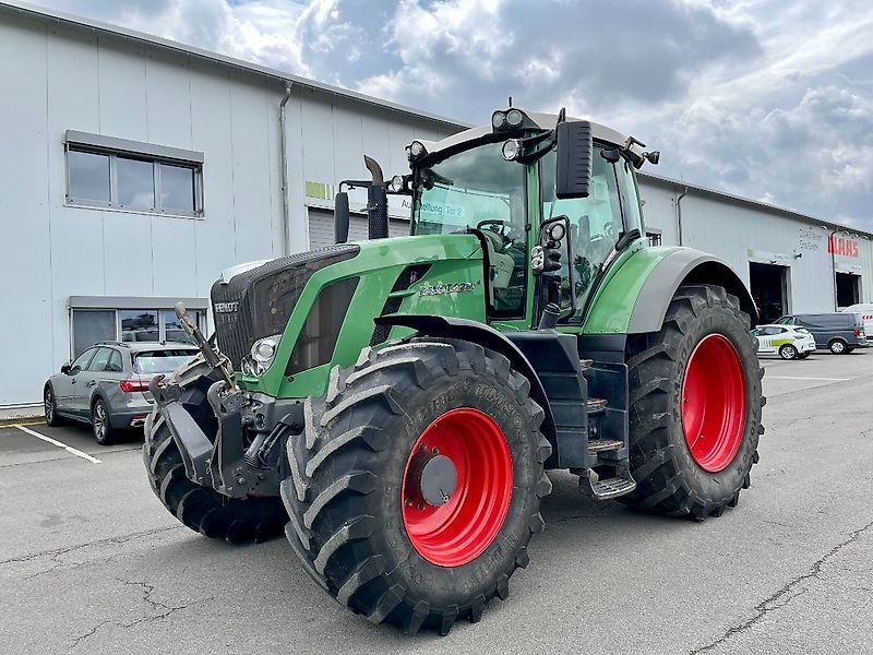 E-FARM: Fendt 828 Vario - Tractor - id A7EEXJ9 - €79,832 - Year of construction: 2015 - Engine hours: 9,015,Engine power (HP): 276,Germany