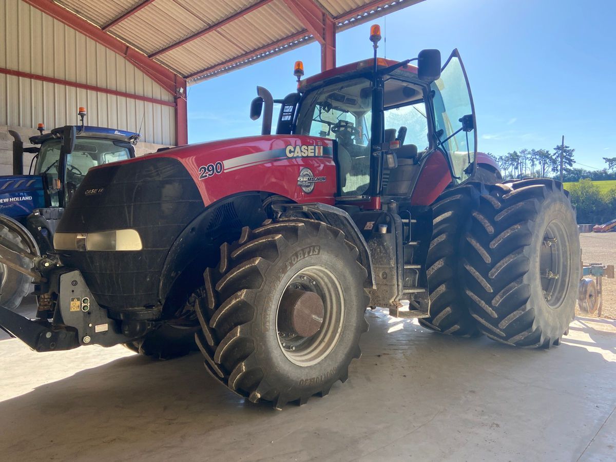 E-FARM: Case IH magnum 290 - Tractor - id SDRJMXP - Anul: 2013 - Citeste ore: 5.600,Muterea motorului: 290,Franța
