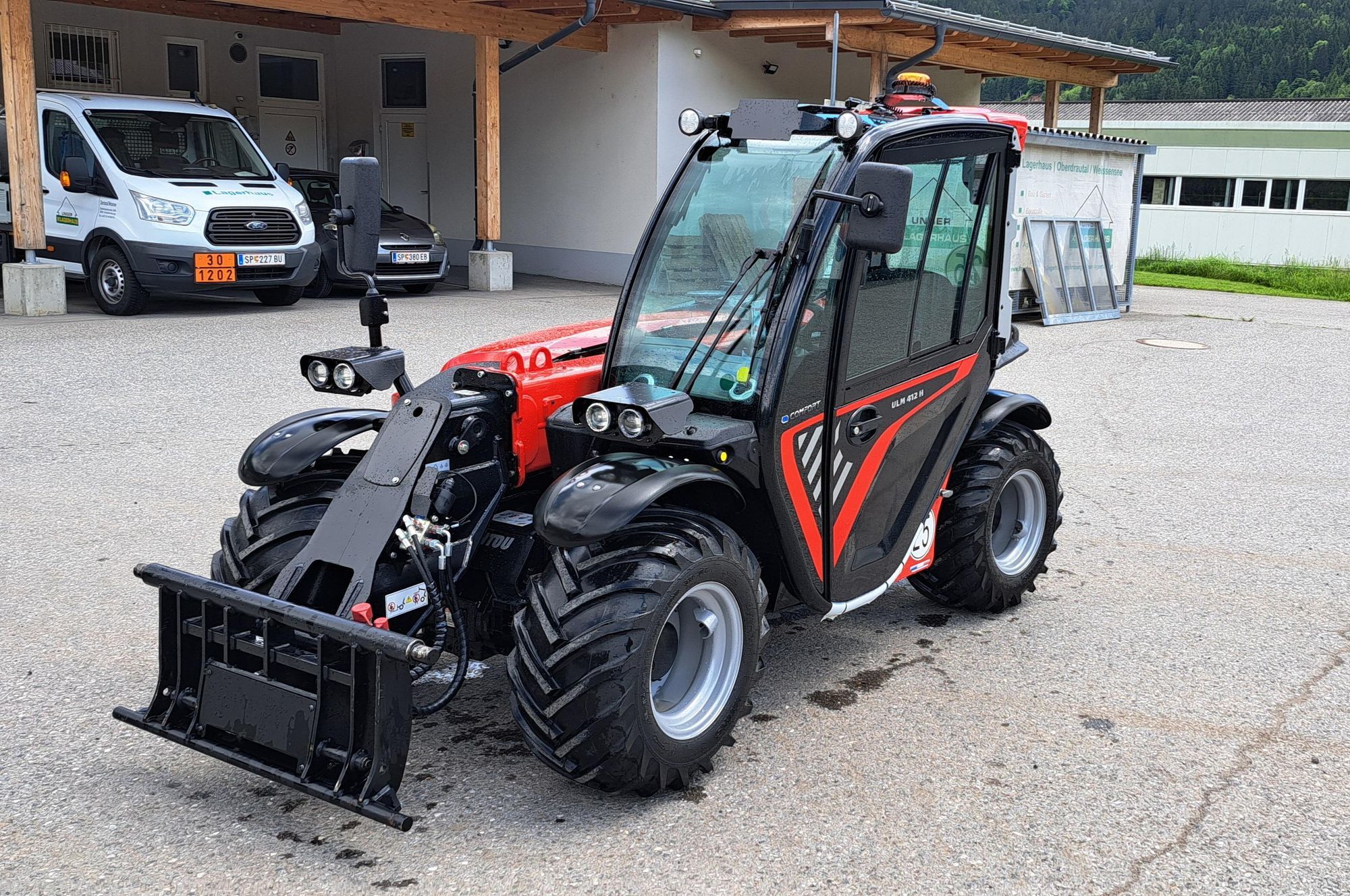 E-FARM: Manitou ULM 412 H - Teleskoplader - id 2YY2IRT - 43.325 € - Baujahr: 2023 - Abgelesene Motorstunden: 100,Motorleistung (PS): 36,Österreich