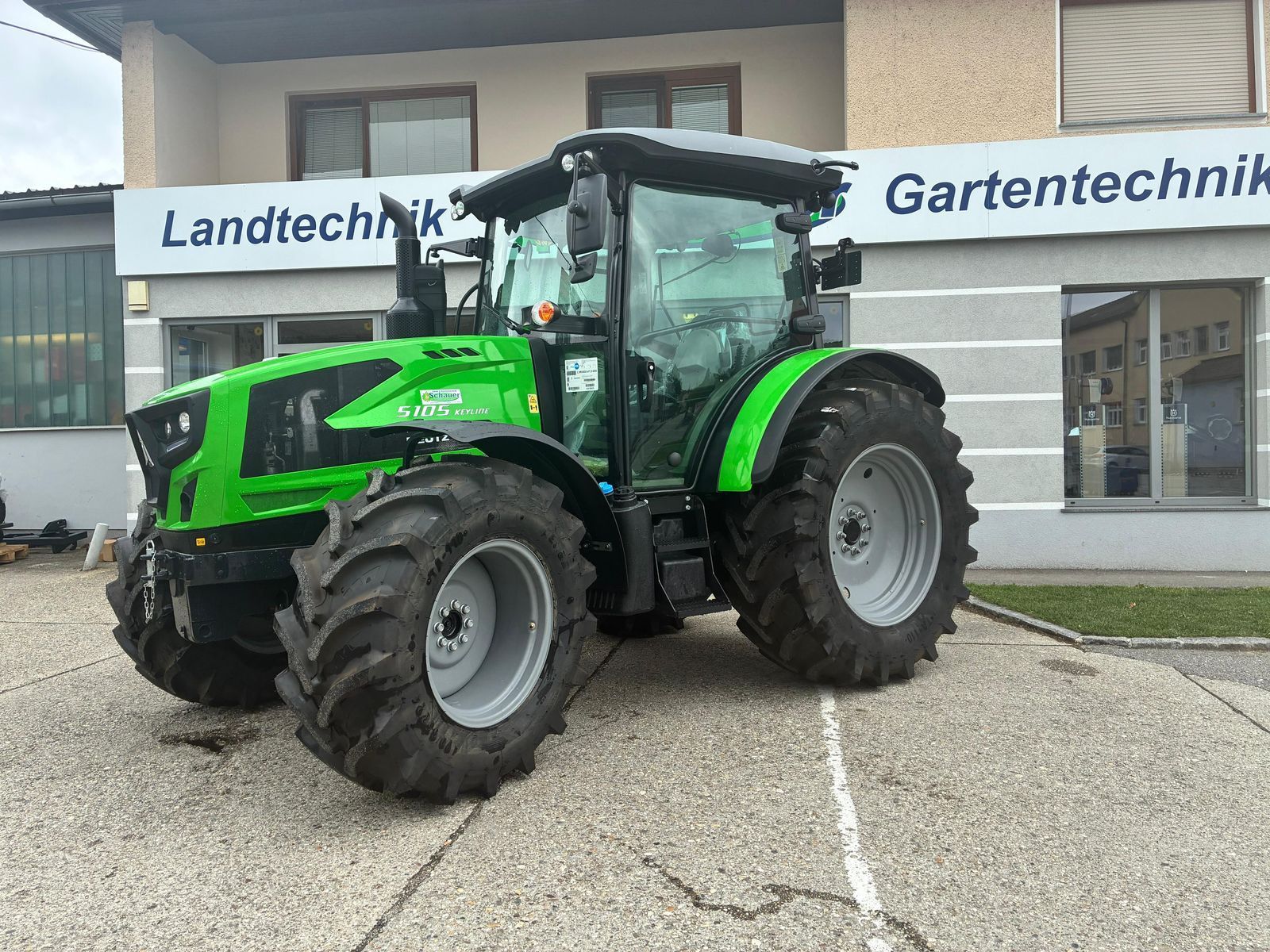 Deutz-Fahr 5105 Plus Keyline Трактор 52 492 €