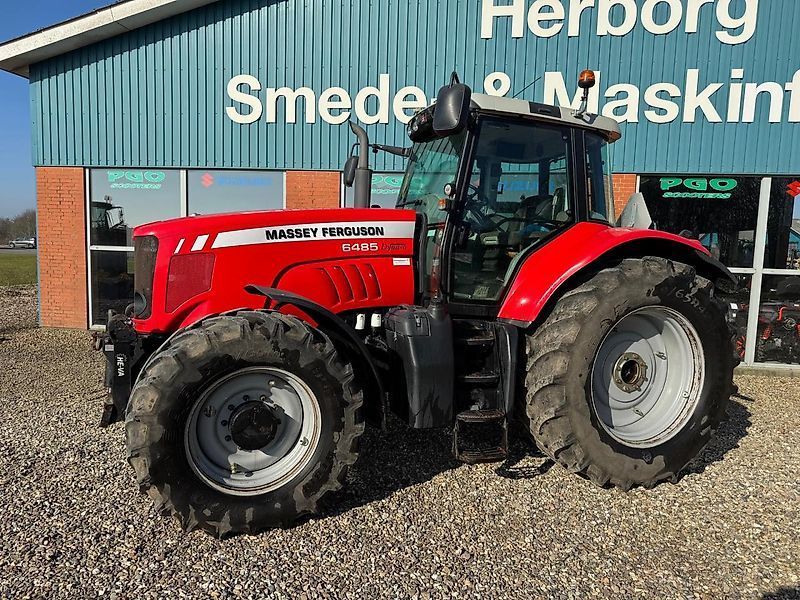 E-FARM: Massey Ferguson 6485 - Traktor - id YUBGCN3 - 46.789 € - Baujahr: 2008 - Abgelesene Motorstunden: 6.310,Motorleistung (PS): 153,Dänemark