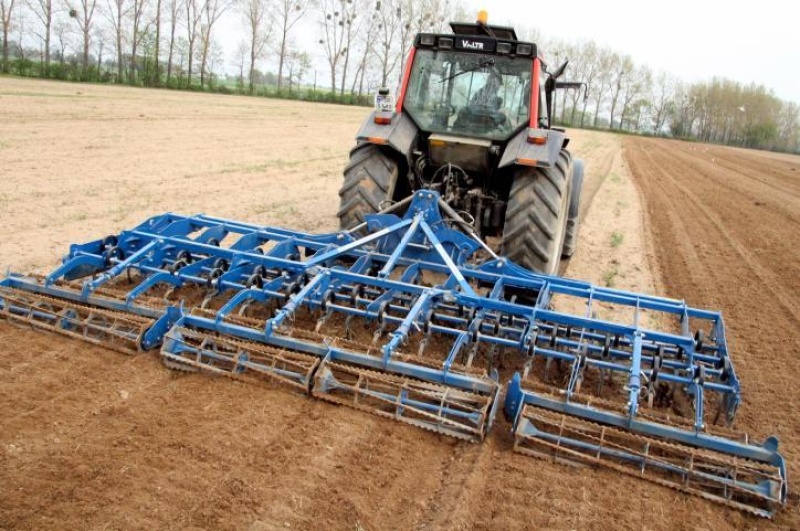 rolmako saatbettkombination u 382 - 4,5 mh / finanzierung - leasing seedbedcombination €9,375