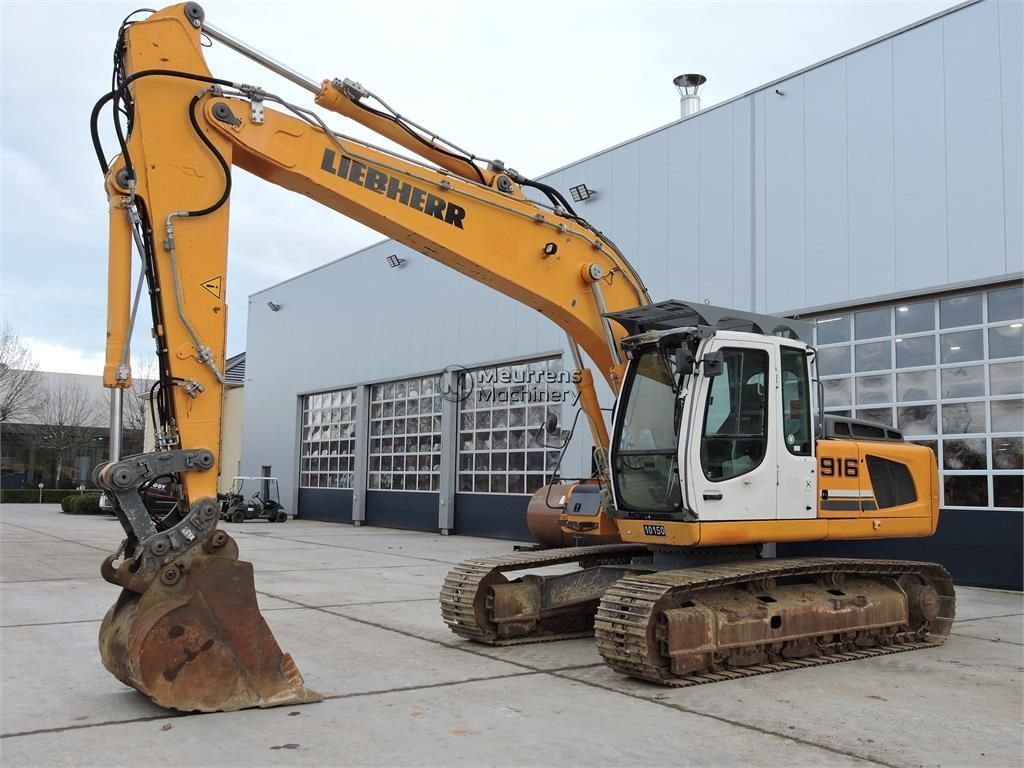Liebherr r916 Crawler excavator €37,500