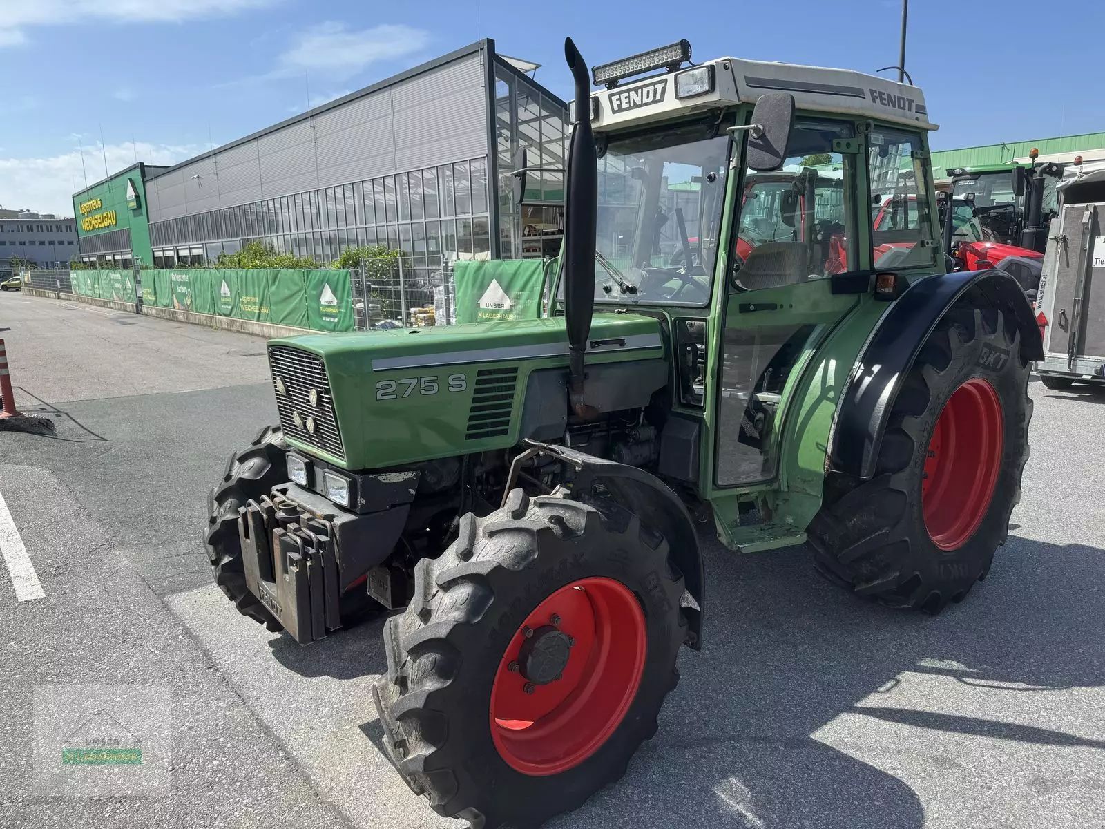 E-FARM: Fendt farmer 275 sa - Traktor - id UK6SHK8 - 19 381 € - Rok produkcji: 1990 - Motogodziny: 13 875,Moc silnika: 75,Austria