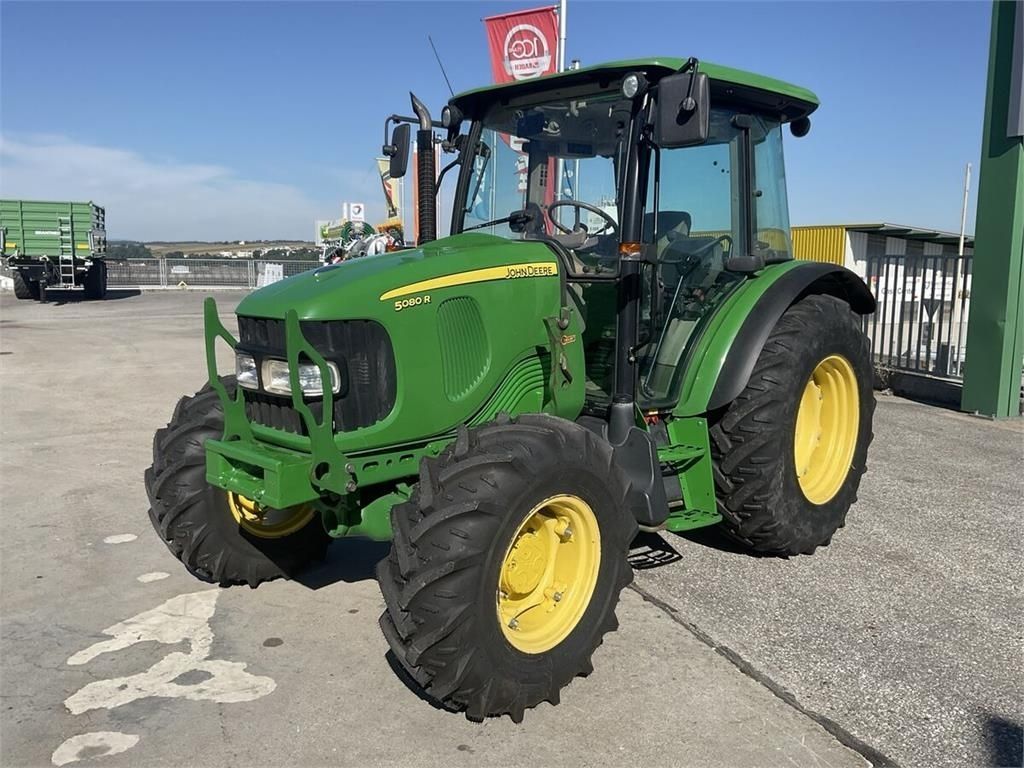 E-FARM: John Deere 5080 R - Traktor - id S68FDRH - 40.619 € - Baujahr: 2009 - Abgelesene Motorstunden: 1,Motorleistung (PS): 82,Österreich