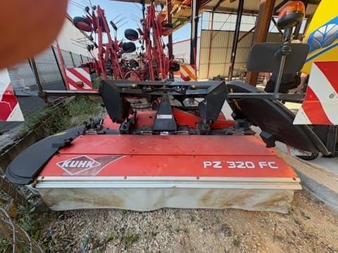 E-FARM: Kuhn PZ 320 FC - Faucheuse - id GCF7EXZ - 5 500 € - Année: 2012 - France