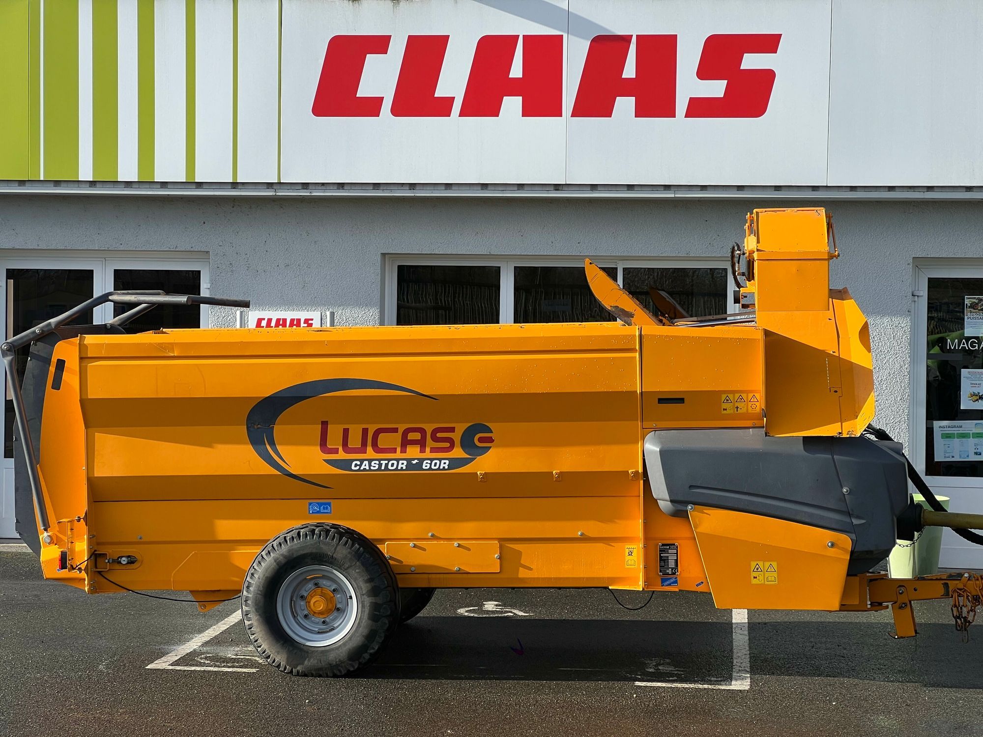 E-FARM: Lucas castor+60ruc - Mixer feeder - id WUWPBGP - €18,000 - Year of construction: 2013