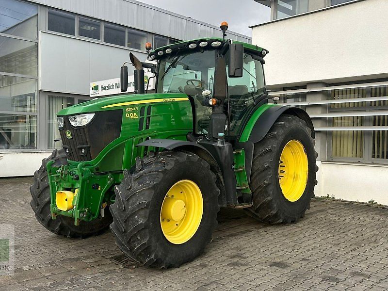 E-FARM: John Deere 6250 R - Tractor - id DKU5D8P - Year of construction: 2017 - Engine hours: 9,319,Engine power (HP): 250,Germany
