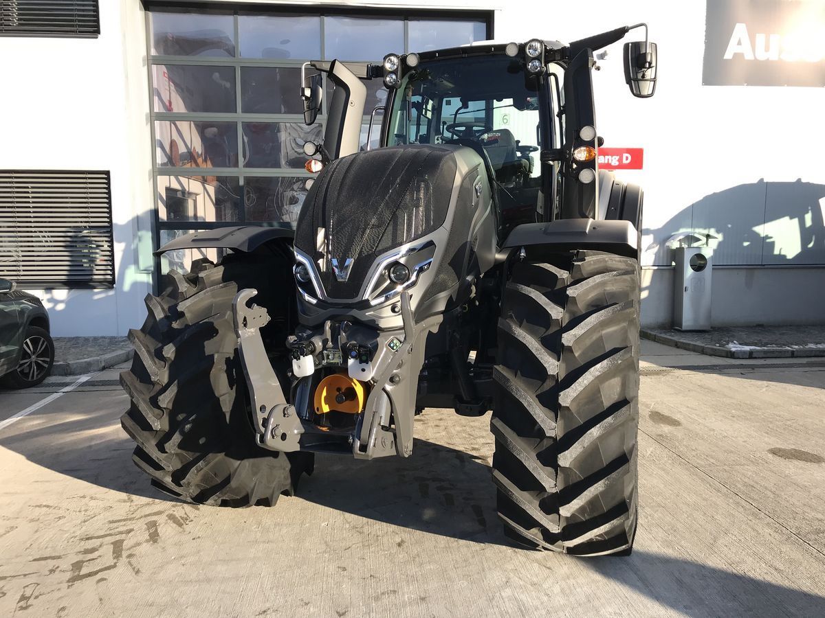 E-FARM: Valtra T235 Direct - Tractor - id FJATIKQ - Engine hours: 1 - Engine power (HP): 220,Austria