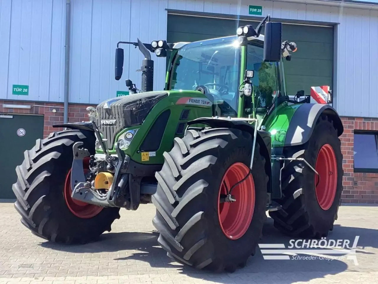 E-FARM: Fendt 724 Vario ProfiPlus - Tractor - id 2TYGE17 - 143.885 € - Año: 2021 - Horas: 3546,Potencia del motor: 238,Alemania
