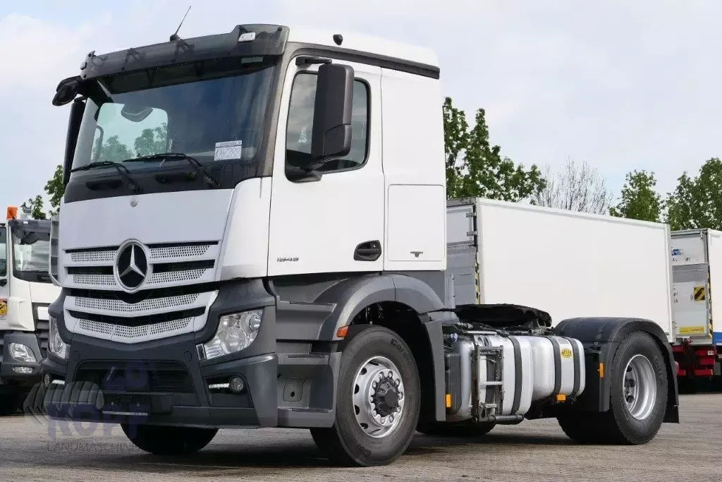 E-FARM: Mercedes-Benz actros 1845 4x4 lof zulassung kipphydraulik - Véhicule motorisé - id HRJSB1D - 69 900 € - Année: 2015 - Allemagne