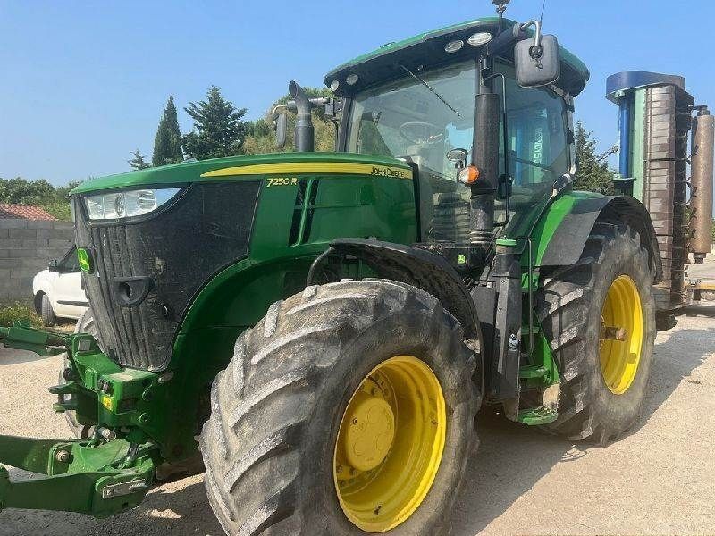 E-FARM: John Deere 7250 R - Tractor - id ND77TB2 - €68,000 - Year of construction: 2017 - Engine hours: 7,580,Engine power (HP): 250,France