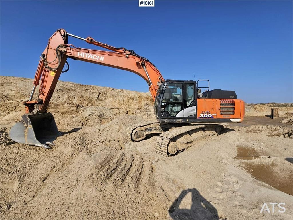 Hitachi zx300lcn-6 Excavadora de orugas 171.400 €