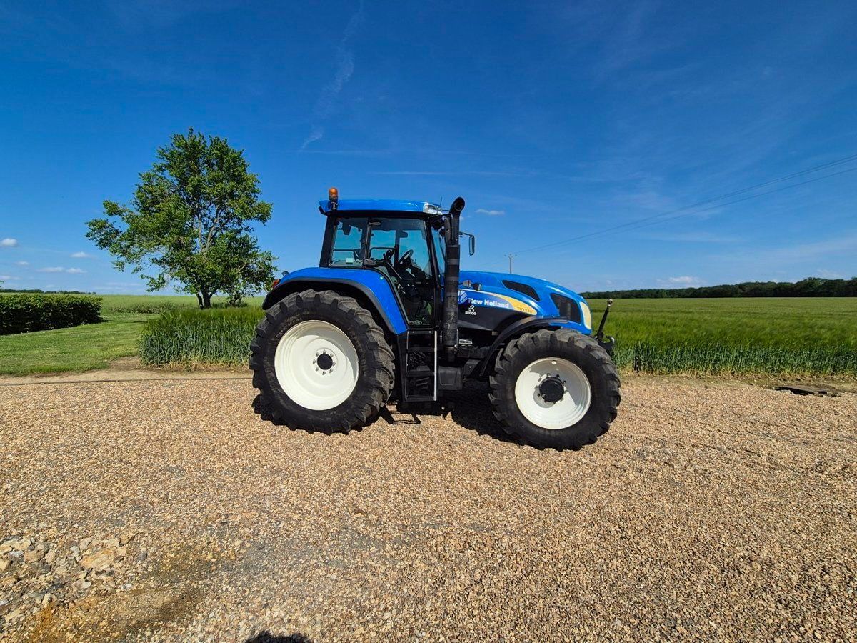 New Holland TVT 170 Traktor 30 000 €