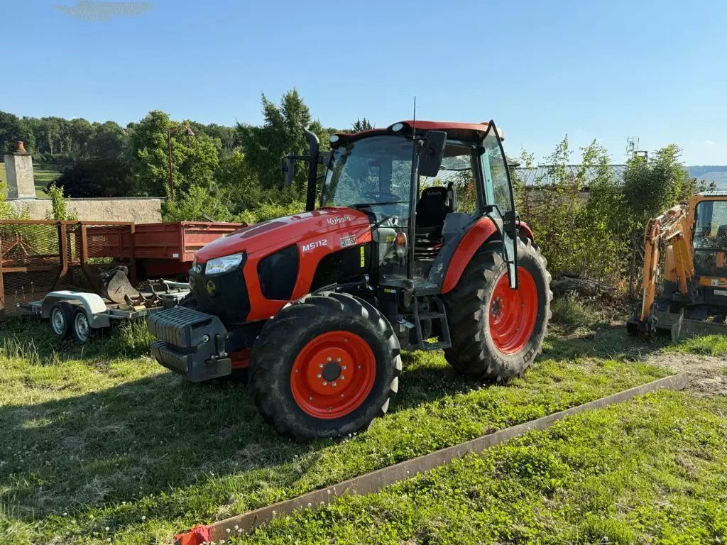 E-FARM: Kubota M5112 - Traktor - id ESC7LBW - 41.000 € - Baujahr: 2022 - Motorleistung (PS): 110,Frankreich