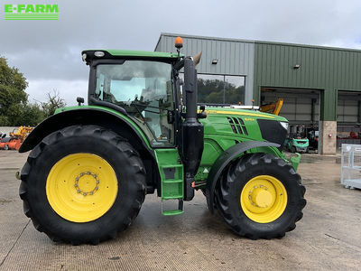 E-FARM: John Deere 6215 R - Tractor - id VIAQPQL - €73,489 - Year of construction: 2018 - Engine hours: 6,990,Engine power (HP): 214,United Kingdom