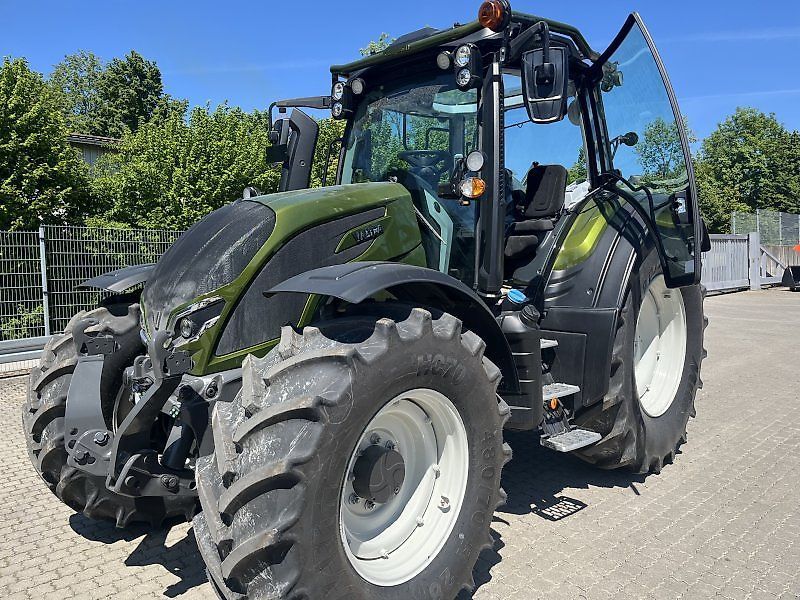 E-FARM: Valtra N155 - Trattore - id ISNLU74 - Anno di costruzione: 2024 - Ore: 2,Potenza del motore: 155,Germania
