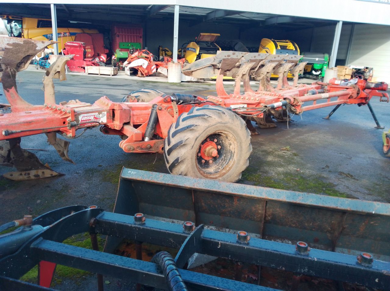 GREGOIRE BESSON sphf y9 816 170 100 Charrue 7 000 €