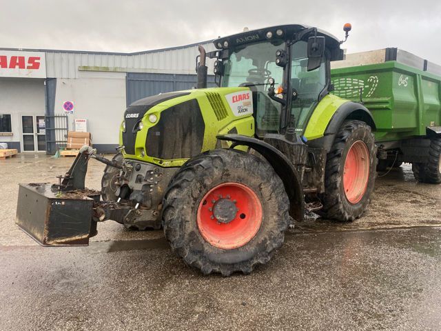 E-FARM: Claas Axion 810 - Traktor - id 7GA4B2M - 75 000 € - Rok produkcji: 2018 - Motogodziny: 6400,Moc silnika: 215,Francja