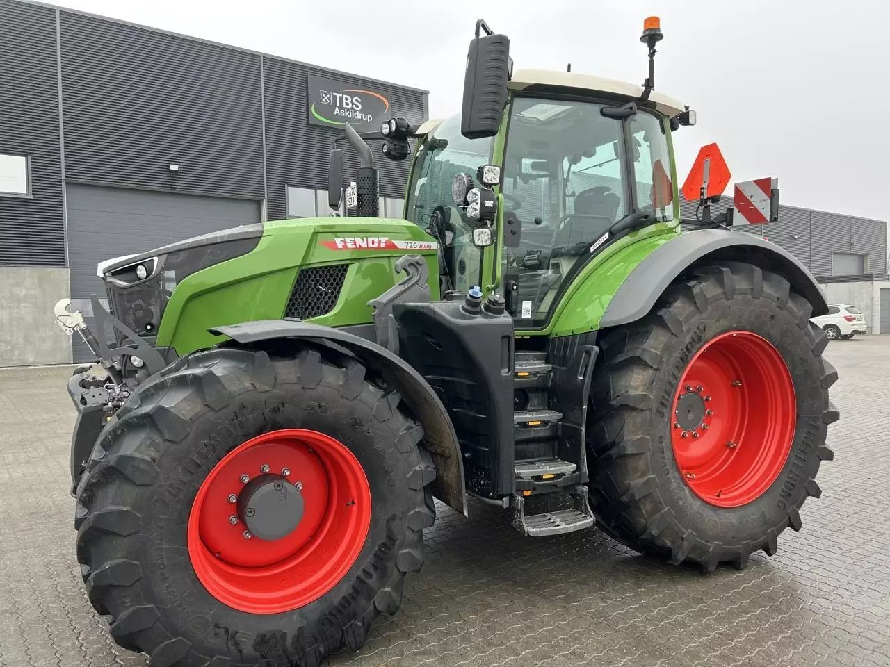 Fendt 726 Vario Traktor 250.946 €