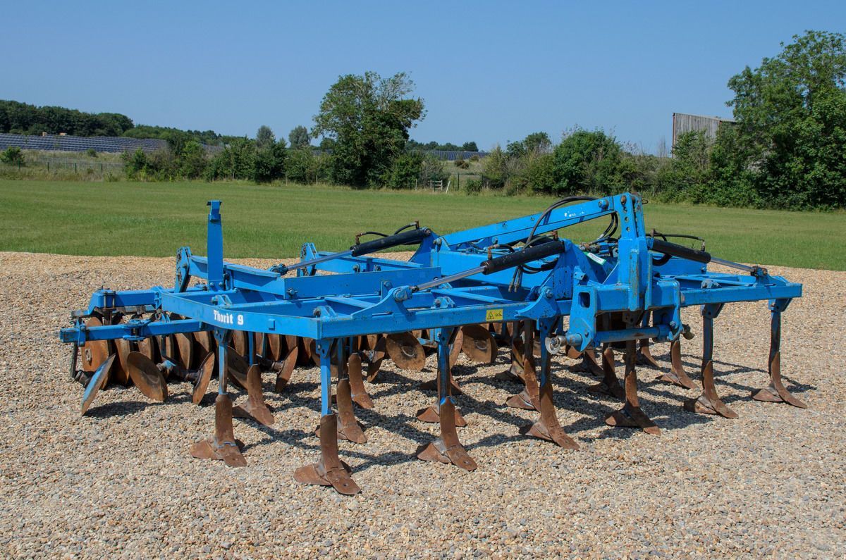 E-FARM: Lemken thorit cultivator 4m - Cultivator - id 66SDVEZ - €9,192 - Year of construction: 2005 - United Kingdom