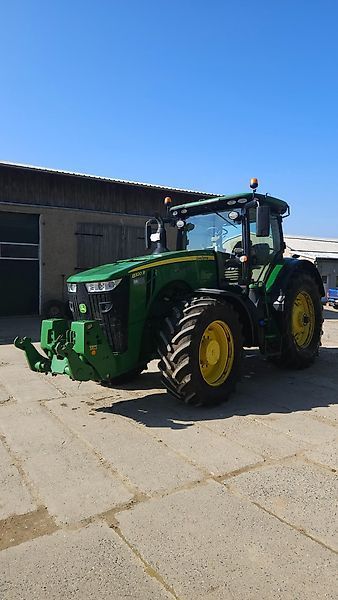 John Deere 8320 R Traktor 145 000 €