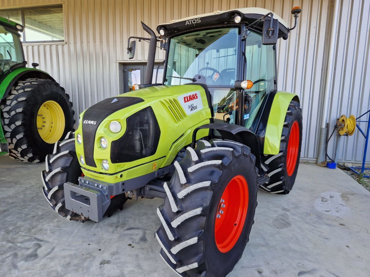 Claas Atos 340 Трактор 40 000 €