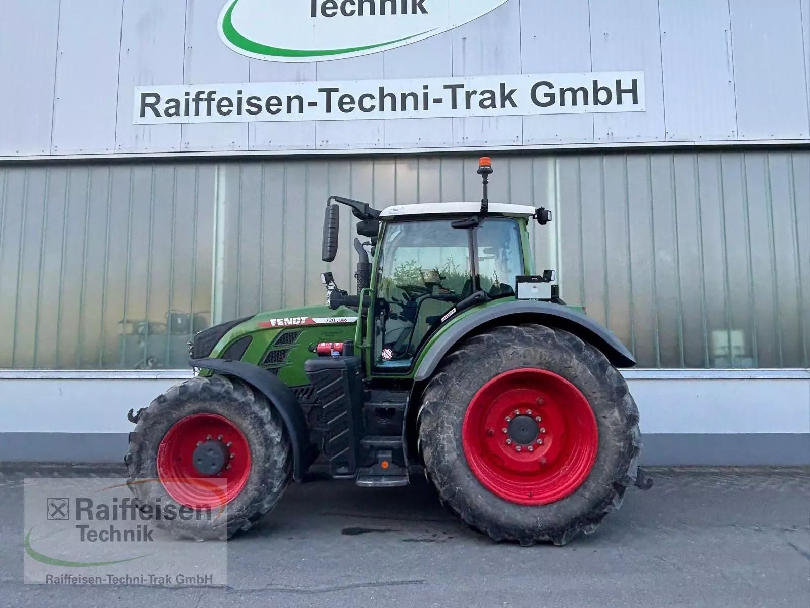 Fendt 720 Vario Profi Plus Traktor