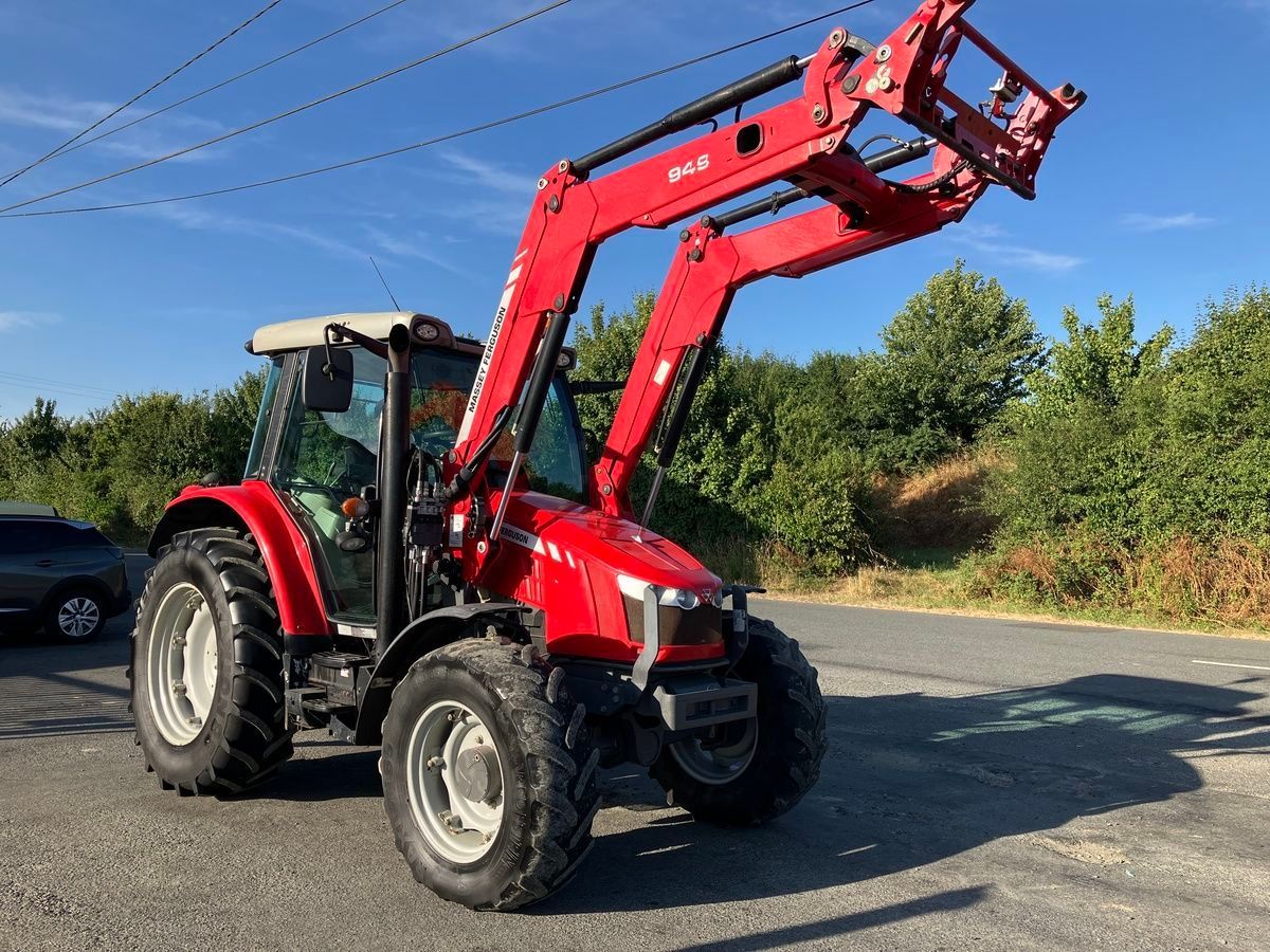E-FARM: Massey Ferguson 5609 - Traktor - id D3CGK5J - Rok produkcji: 2014 - Motogodziny: 6254,Moc silnika: 90,Francja