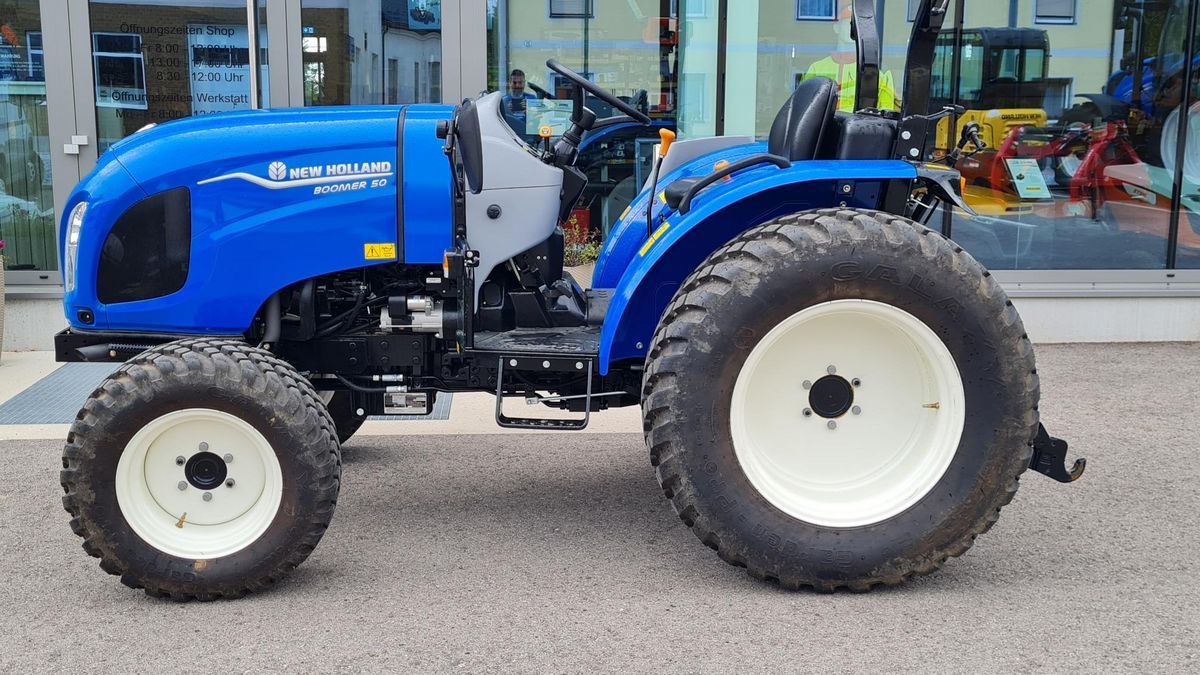 E-FARM: New Holland Boomer 50 - Traktor - id PIJYDDY - 26.250 € - Baujahr: 2023 - Abgelesene Motorstunden: 10,Motorleistung (PS): 52,Österreich