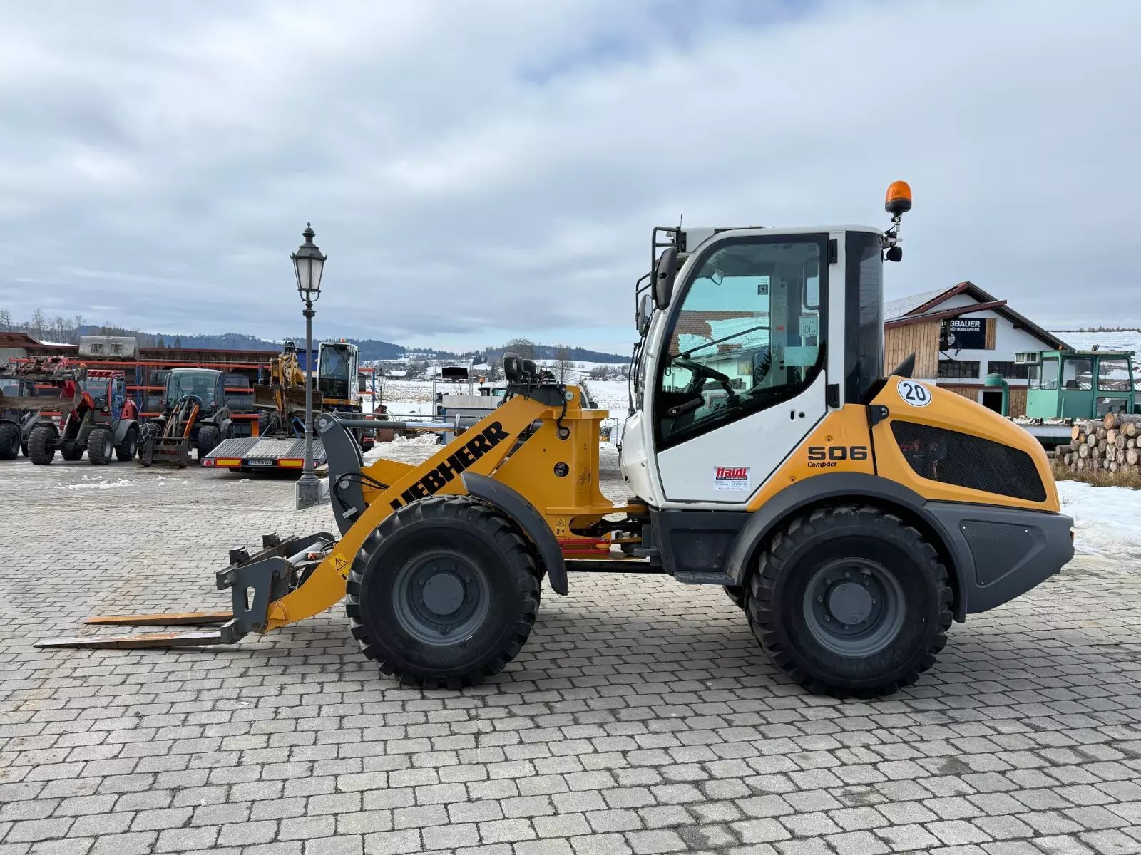 Liebherr l 506 c compact Chargeuse sur pneus 35 900 €