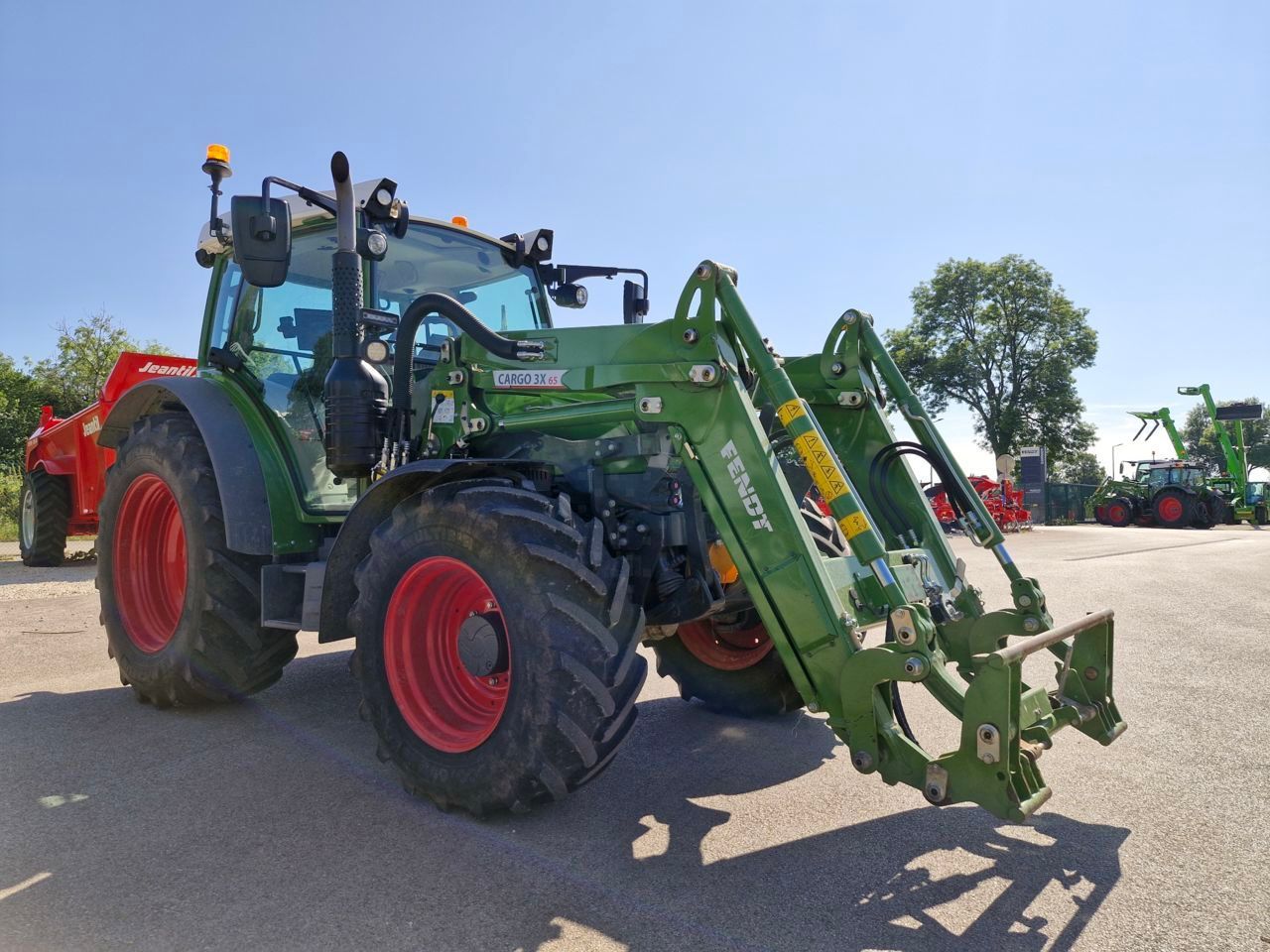 E-FARM: Fendt 211 Vario - Трактор - id 7CFIWTW - 109 000 € - Година на построяване: 2021 - Работни часове на двигателя: 1850,Мощност на двигателя (HP): 110,Франция