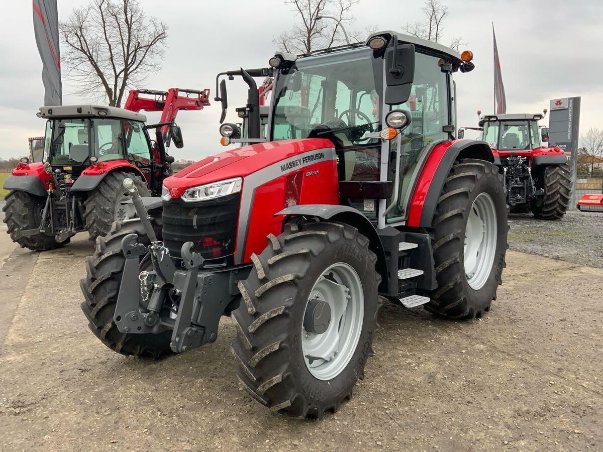Massey Ferguson 5M.125 Tractor
