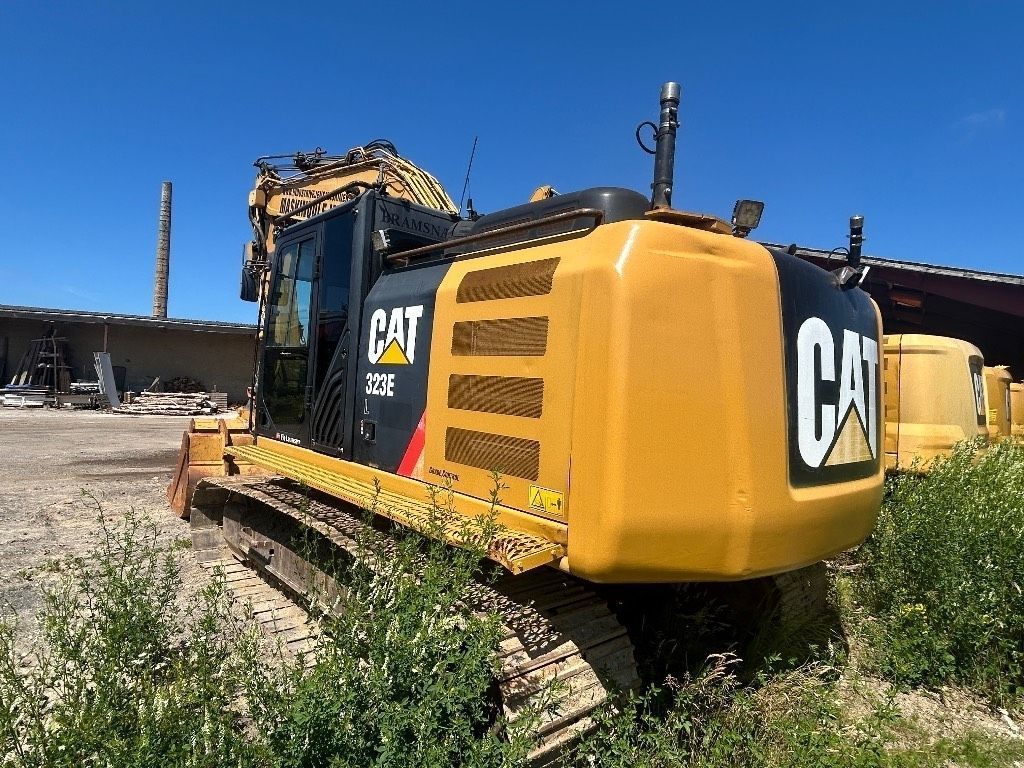 Caterpillar 323 el Raupenbagger 51.531 €