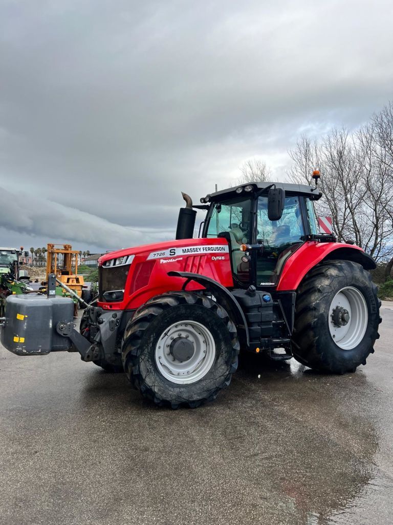 Massey Ferguson 7726 Traktor 120.000 €
