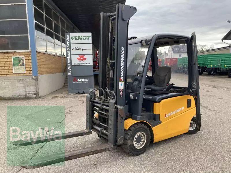 JUNGHEINRICH efg 430 akku schwach Maszt sztaplowy 6500 €