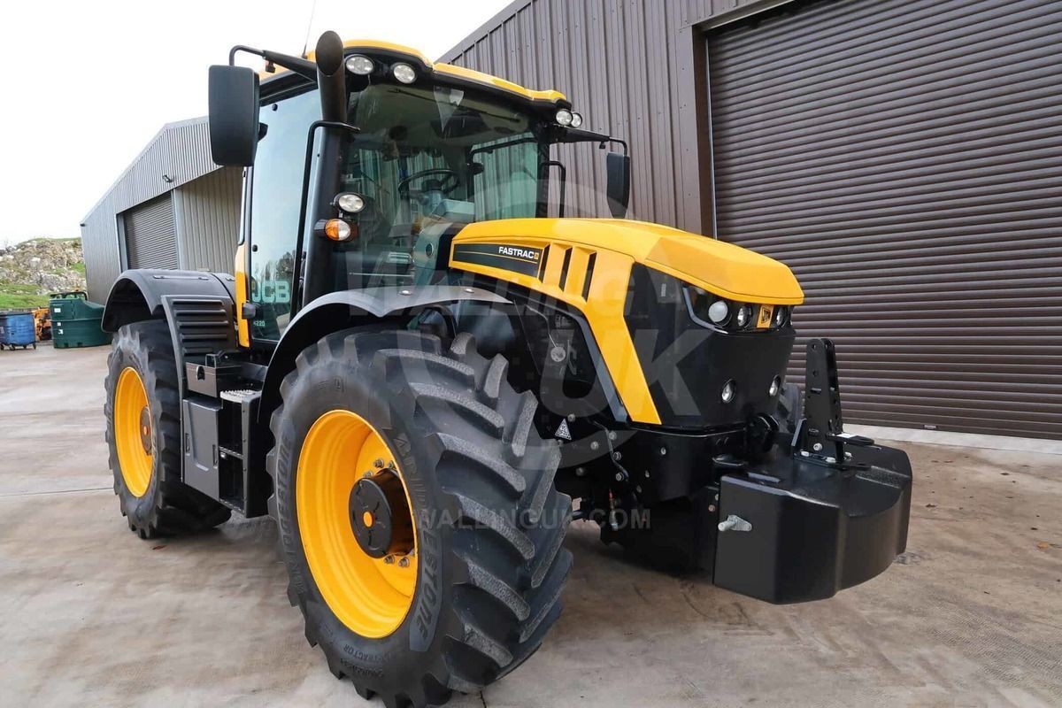 JCB Fastrac 4220 Tractor