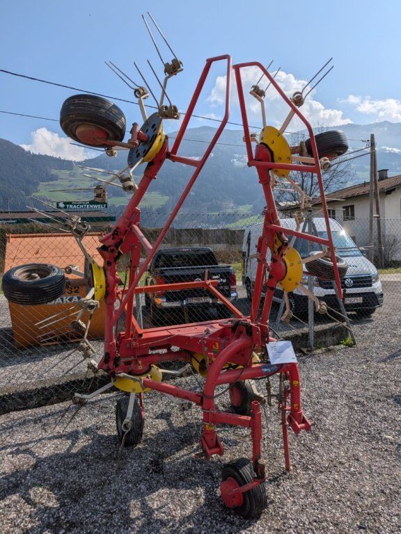 Pöttinger hit 69 Tedder 5 350 €