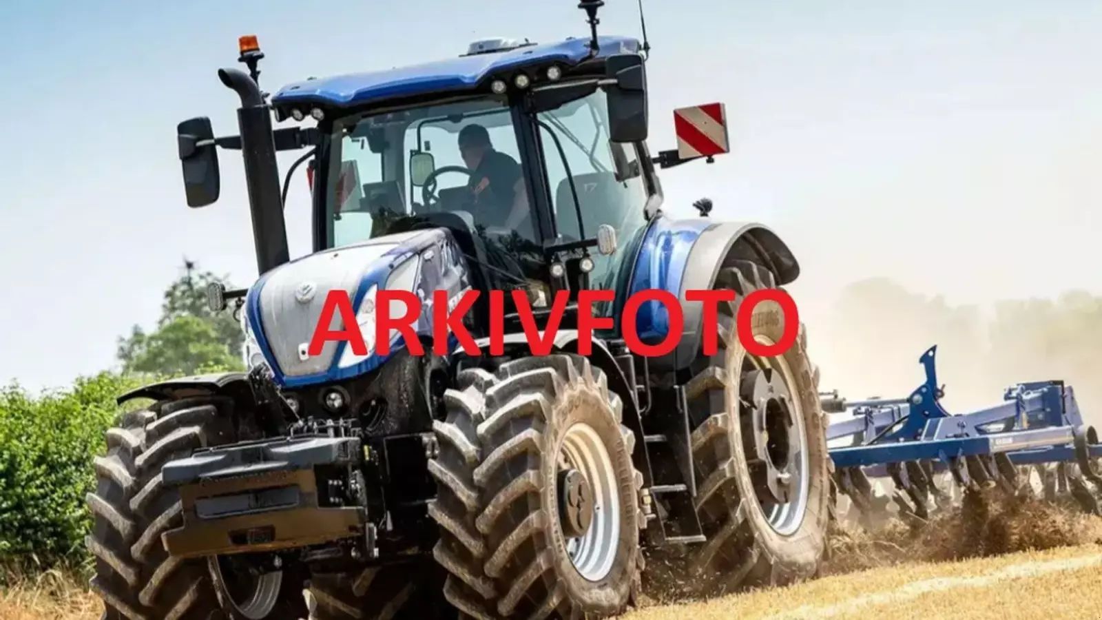 New Holland T7.230 AC Tractor €98,982
