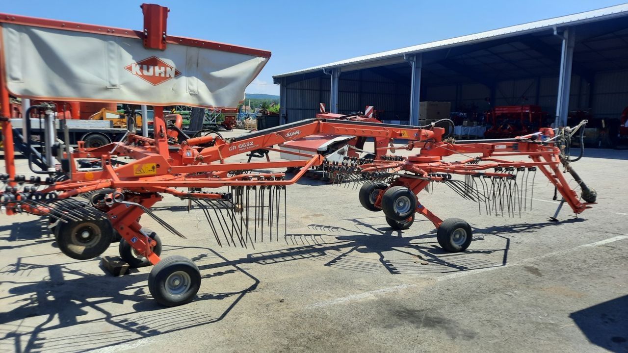 E-FARM: Kuhn GA 6632 - Voltafieno - id VHPKYET - 8.400 € - Anno di costruzione: 2013 - Francia