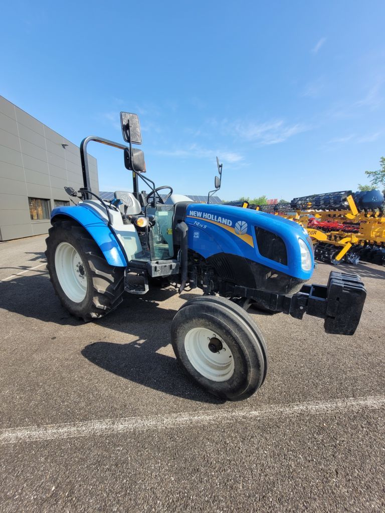 New Holland T4.75 S Traktor 24 000 €
