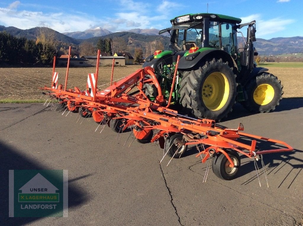 Kuhn GF 8702 rotaryhaymaker €10,531