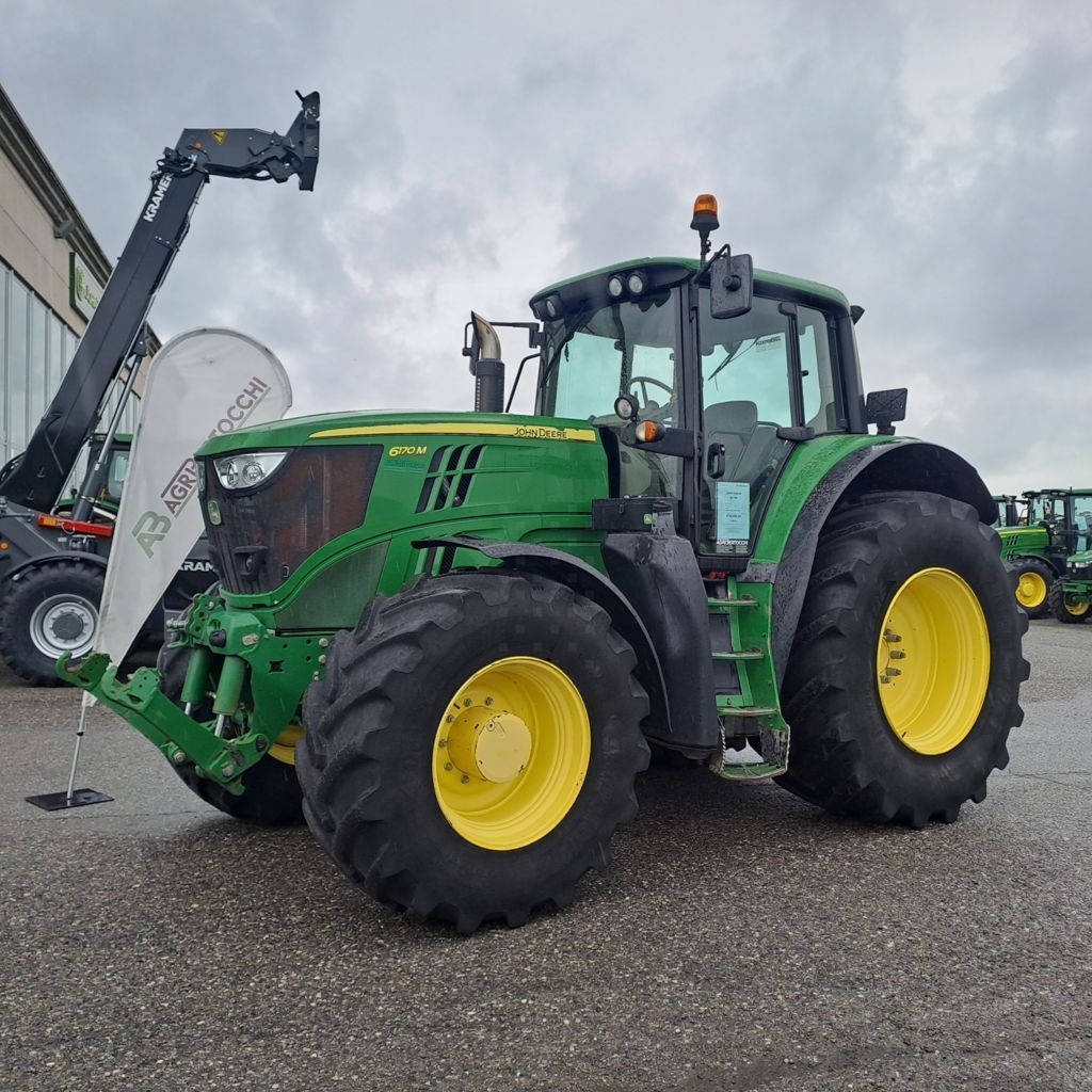 E-FARM: John Deere 6170 M - Tractor - id KYKAKUC - 55.000 € - Año: 2016 - Horas: 8757,Potencia del motor: 175,Italia