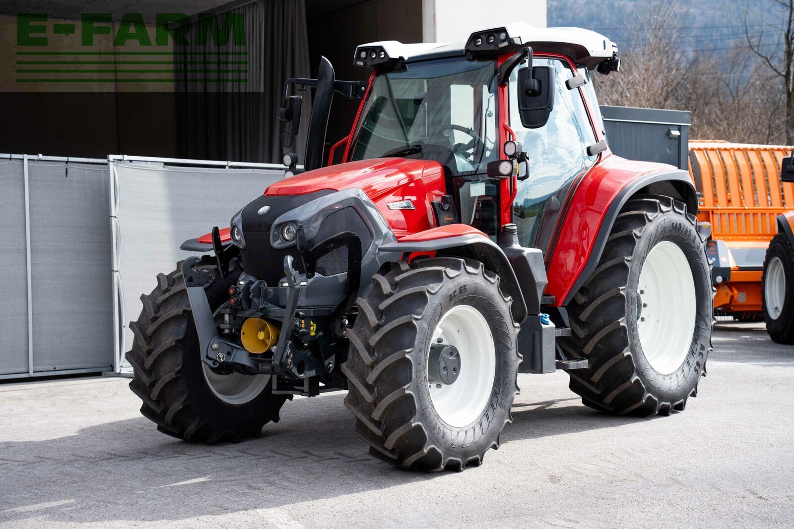 Lindner Lintrac 130 Traktor 91.500 €