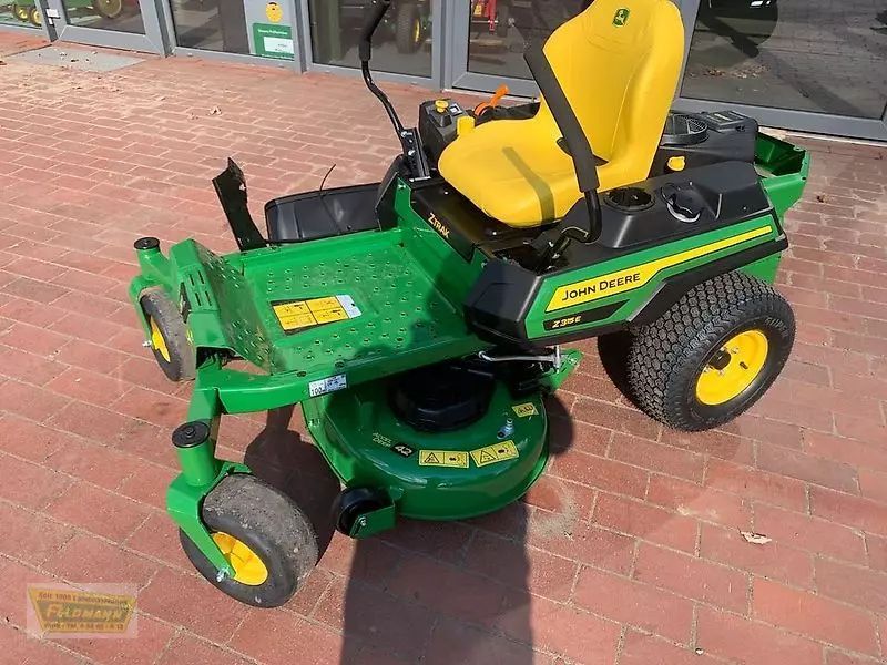 E-FARM: John Deere rasenmäher zero turn z315e sofort verfügbar - Rasenmäher - id H9MTYQX - 4.664 € - Deutschland