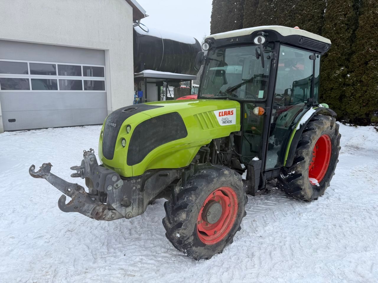 Claas Nexos 240 F Τρακτέρ 20.200 €